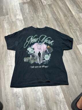 Goat Crew New York The City Of Dreams Graphic T-Shirt Large
